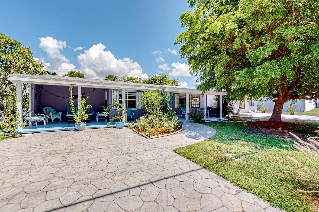 Purple Pelican Cottage Marco Island Exterior photo